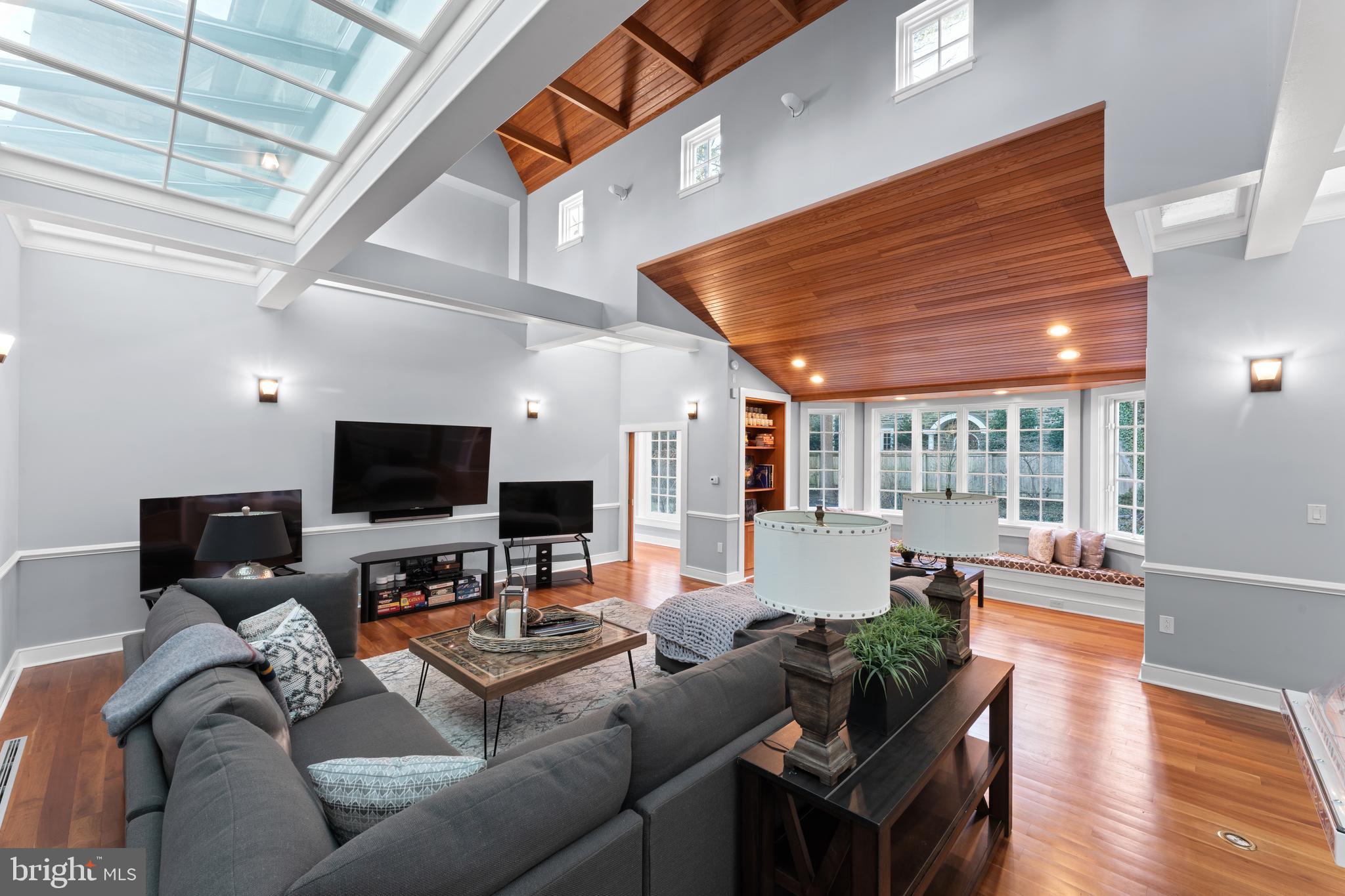 334 Fairhill Road Wynnewood, PA 19096 - Photo 18 of 45 a living room with furniture and a flat screen tv