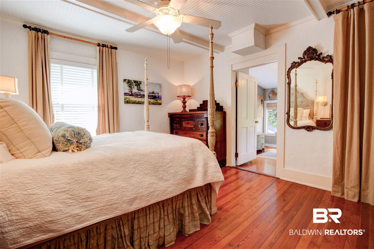 55 North Summit Street Fairhope, AL 36532 - Photo 17 of 40
