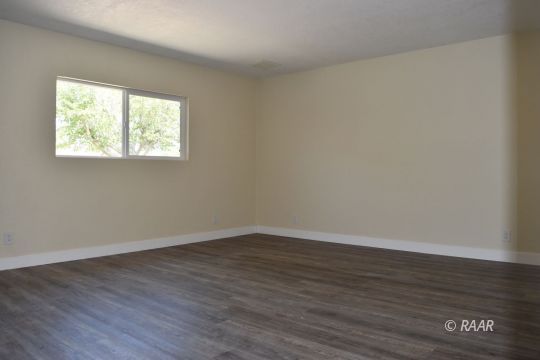 321 South Fountain Street Ridgecrest, CA 93555 - Photo 4 of 25 Gallery Image 4