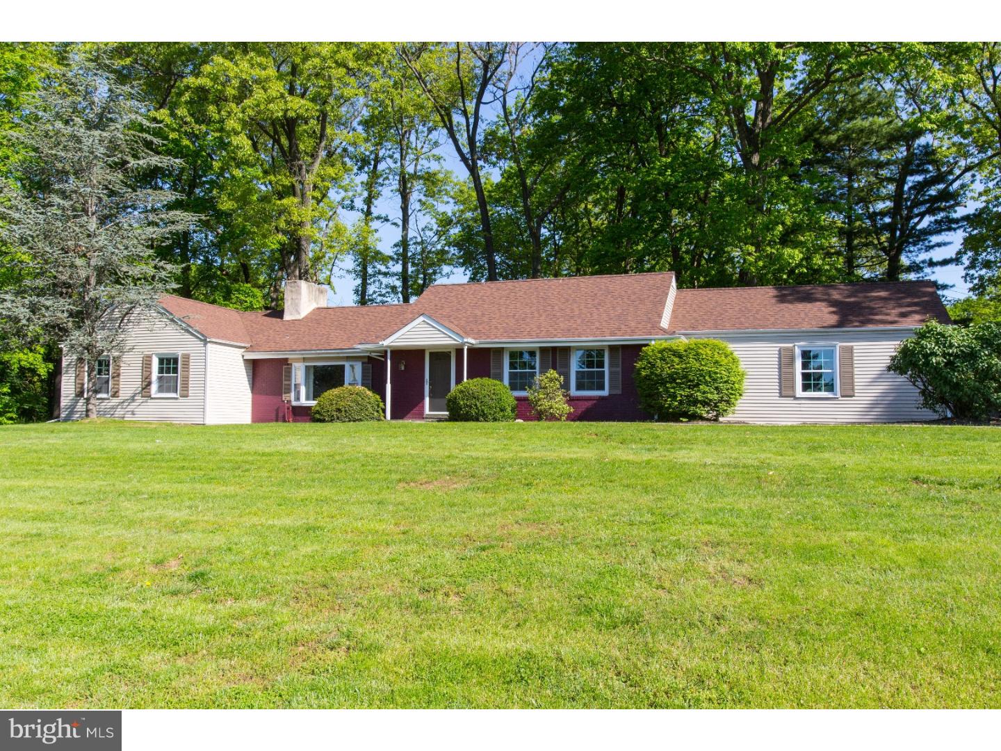 1411 Robin Road Coatesville, PA 19320 - Photo 1 of 20 Gallery Image 1