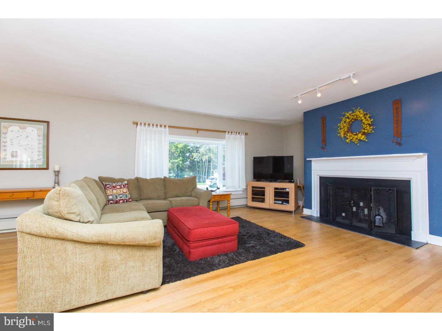 1411 Robin Road Coatesville, PA 19320 - Photo 3 of 20 Gallery Image 3