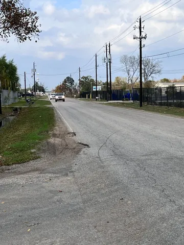 $2,300,000 | 1916 Gault Road, Houston, TX 77039