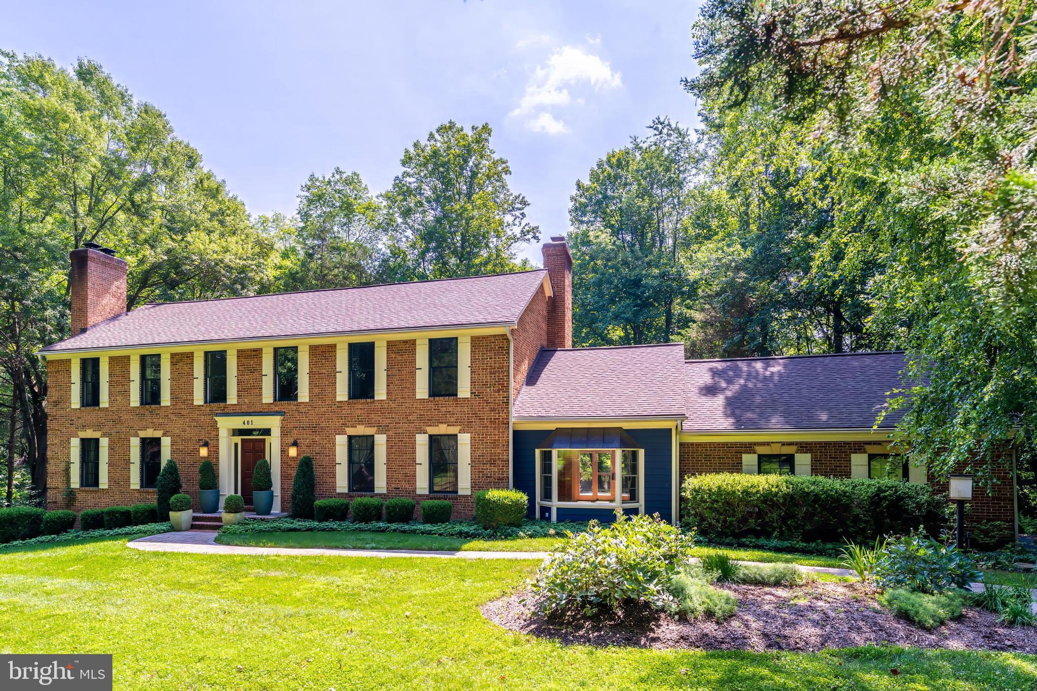 401 Seneca Road Great Falls, VA 22066 - Photo 3 of 16 Gallery Image 3