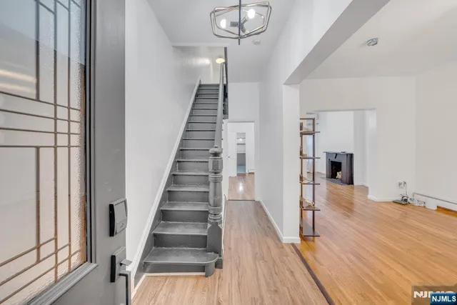 $3,600 | 13 2nd Avenue, Newark, NJ 07104