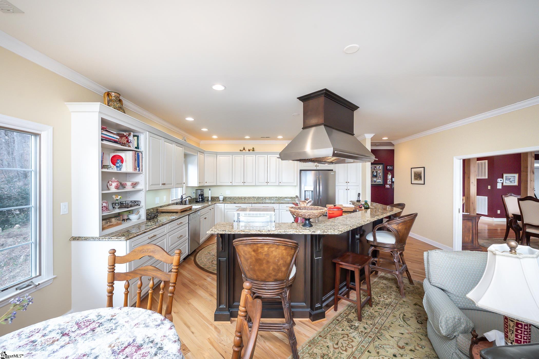 190 Raven Road Landrum, SC 29356 - Photo 16 of 38