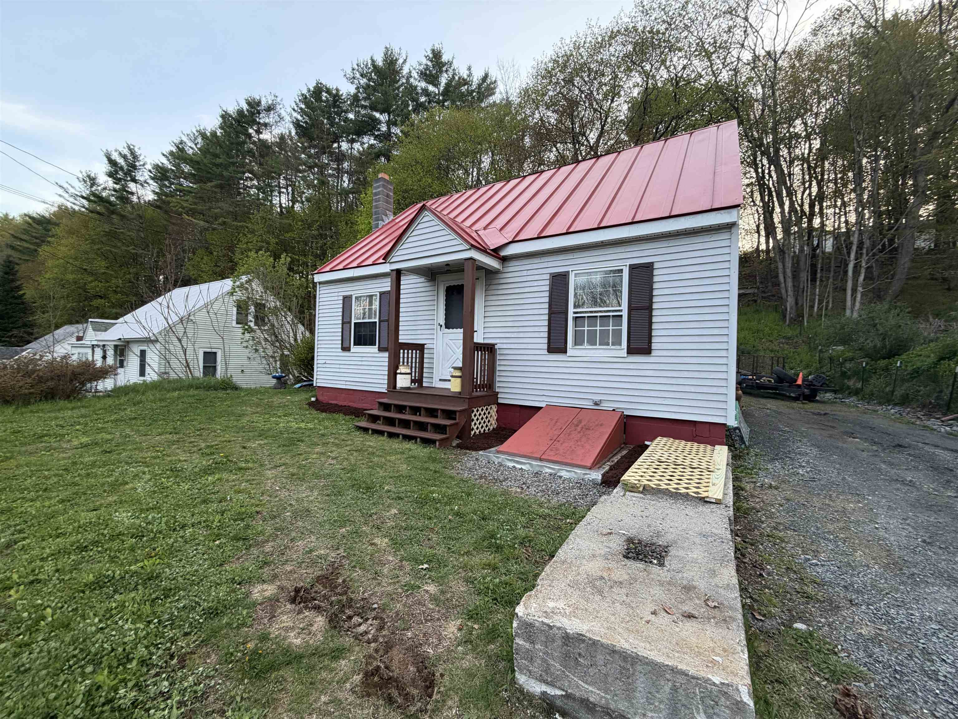 10 Randall Street Springfield, VT 05156 - Photo 2 of 37