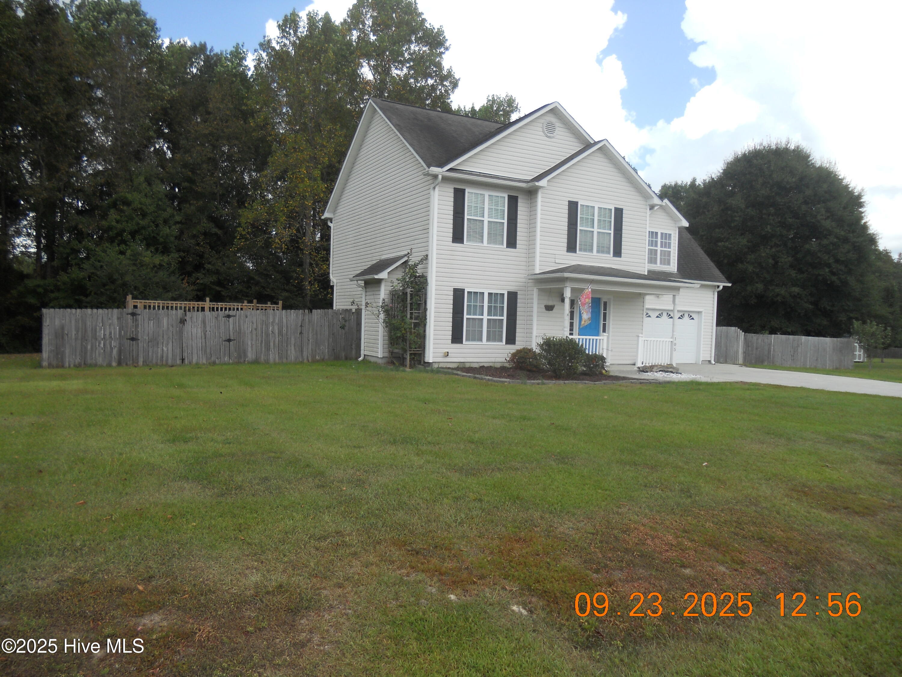 105 Spring Leaf Lane Jacksonville, NC 28540 - Photo 2 of 53 DSCN0484