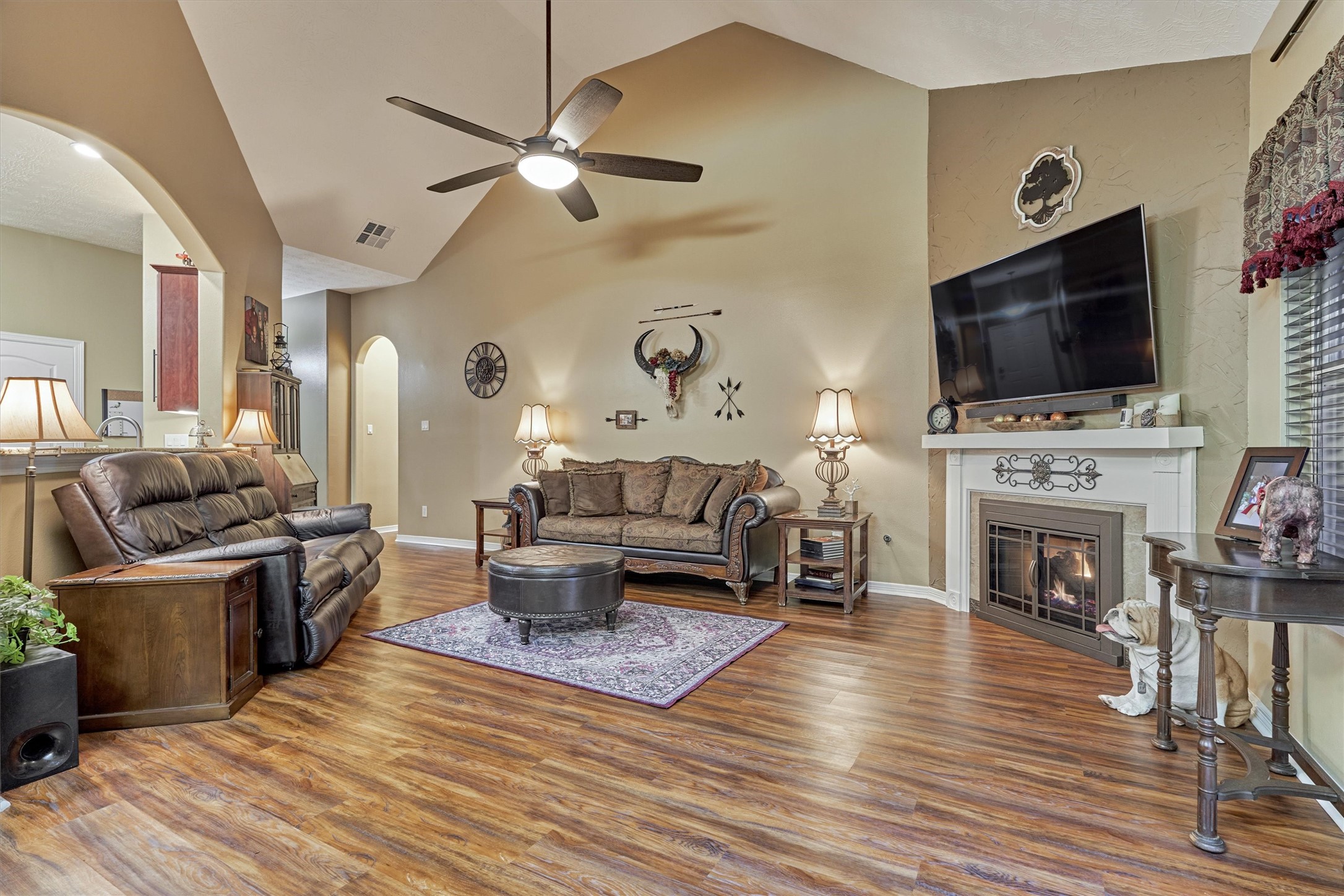 2203 Nicholas Crossing Conroe, TX 77304 - Photo 6 of 37
