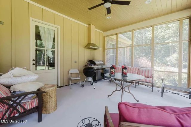 $817,000 | 4167 Highway 18, Brandon, MS 39042