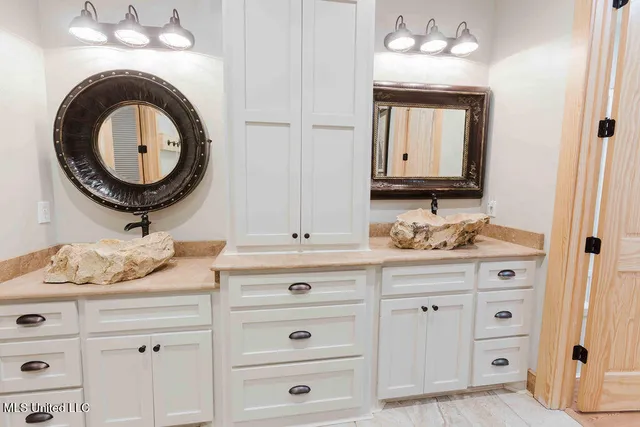 $817,000 | 4167 Highway 18, Brandon, MS 39042