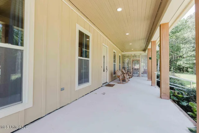 $817,000 | 4167 Highway 18, Brandon, MS 39042