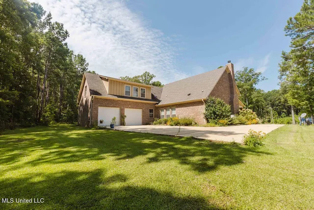 $817,000 | 4167 Highway 18, Brandon, MS 39042