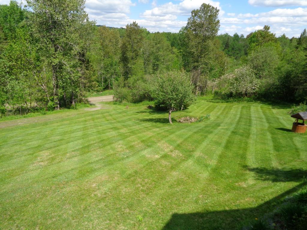 3484 Holland Pond Road Holland, VT 05830 - Photo 16 of 23 Gallery Image 16