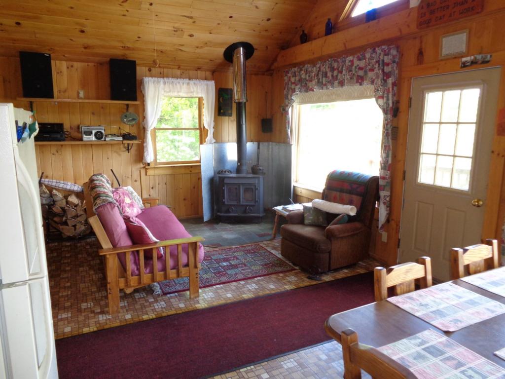 3484 Holland Pond Road Holland, VT 05830 - Photo 7 of 23 Gallery Image 7