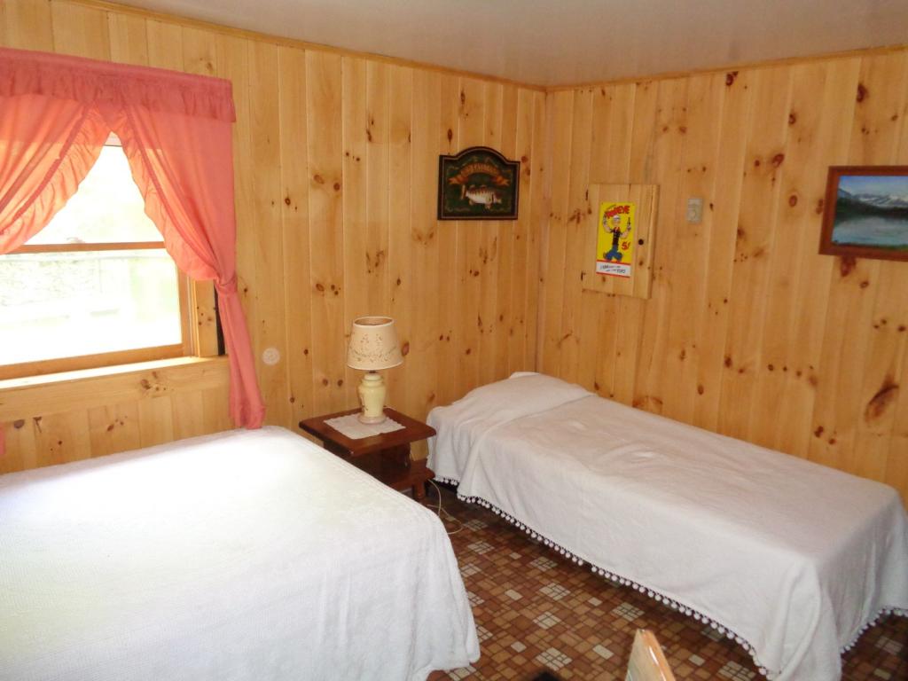 3484 Holland Pond Road Holland, VT 05830 - Photo 9 of 23 Gallery Image 9