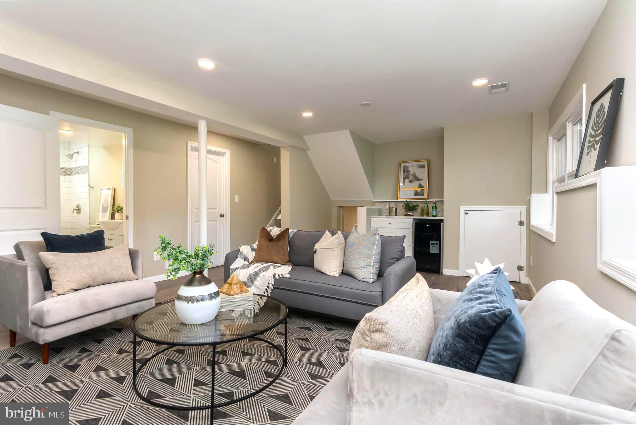 9120 Orbitan Road Parkville, MD 21234 - Photo 21 of 30 Gorgeous entertaining space