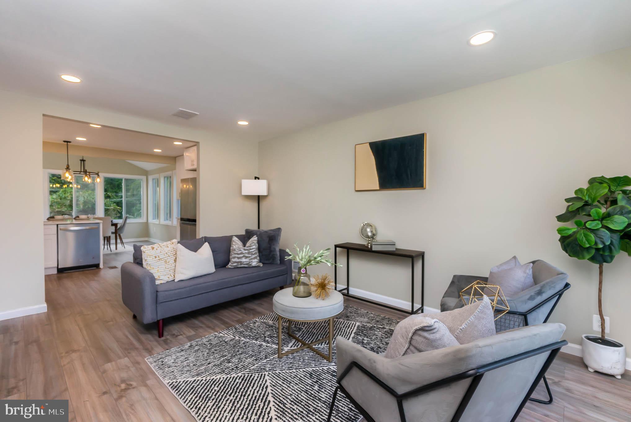 9120 Orbitan Road Parkville, MD 21234 - Photo 30 of 30 Open floor plan from livingroom thru breakfastroom