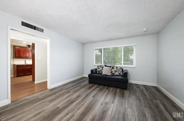 $410,000 | Undisclosed Address, Bakersfield, CA 93306