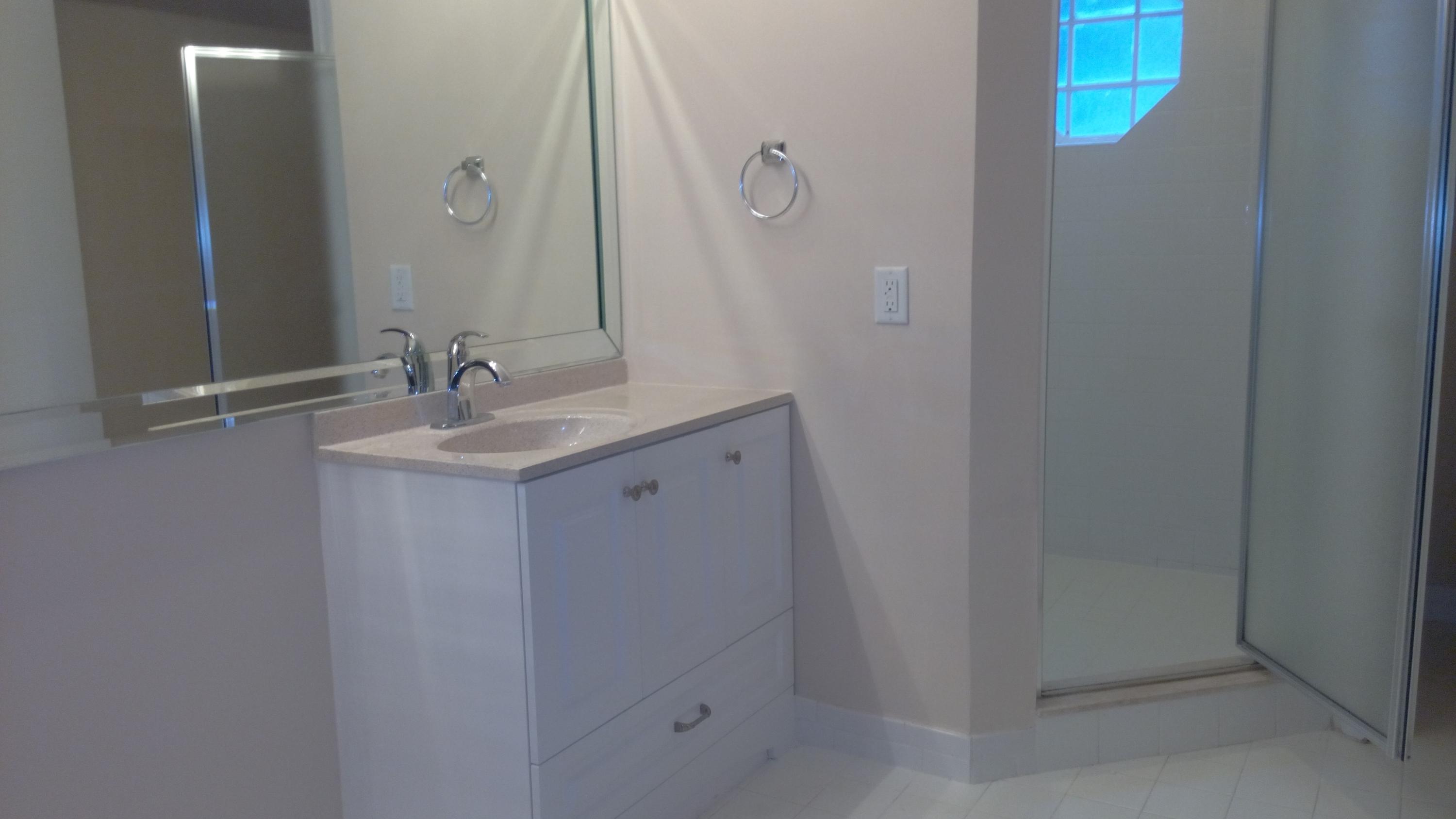 6624 Via Regina Boca Raton, FL 33433 - Photo 8 of 8 MASTER BATH