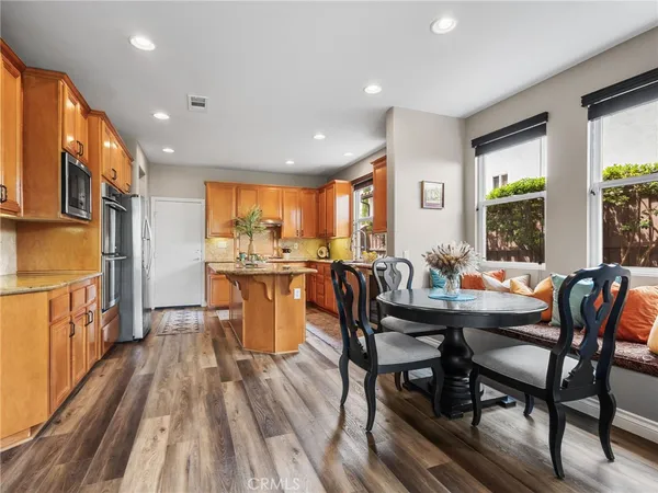 $1,049,900 | 45906 Corte Carmello, Temecula, CA 92592