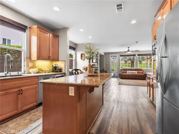 $1,049,900 | 45906 Corte Carmello, Temecula, CA 92592