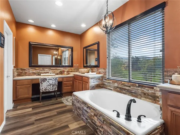 $1,049,900 | 45906 Corte Carmello, Temecula, CA 92592