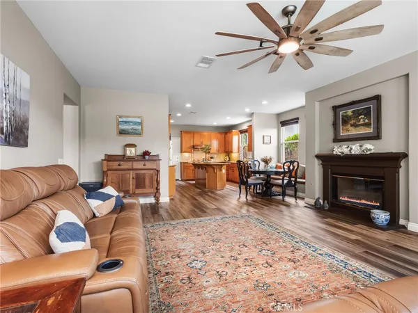 $1,049,900 | 45906 Corte Carmello, Temecula, CA 92592