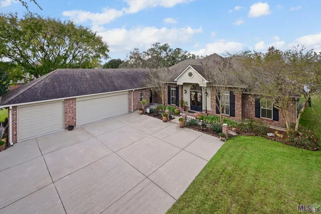 $499,900 | 35430 Oak Manor Avenue, Geismar, LA 70734
