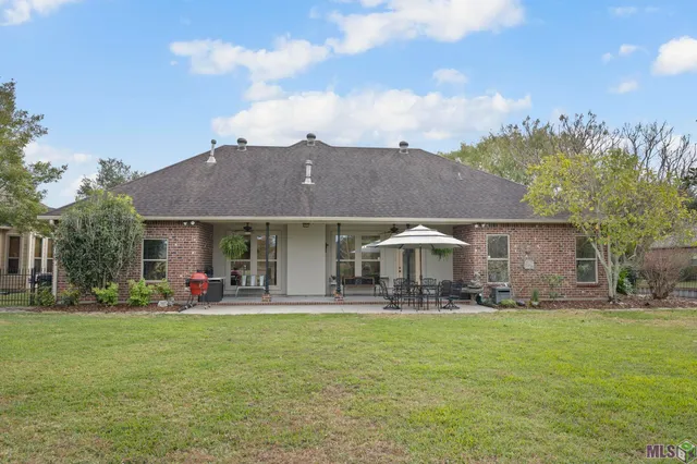 $499,900 | 35430 Oak Manor Avenue, Geismar, LA 70734