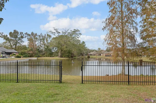 $499,900 | 35430 Oak Manor Avenue, Geismar, LA 70734
