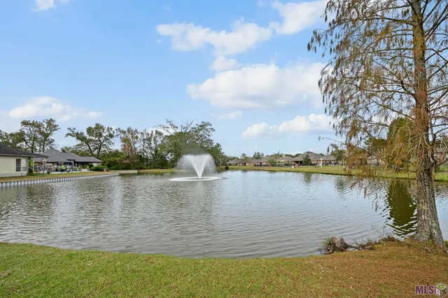 $499,900 | 35430 Oak Manor Avenue, Geismar, LA 70734