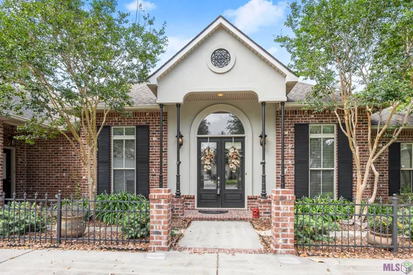 $494,000 | 35430 Oak Manor Avenue, Geismar, LA 70734