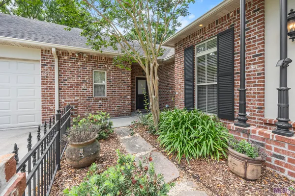 $494,000 | 35430 Oak Manor Avenue, Geismar, LA 70734