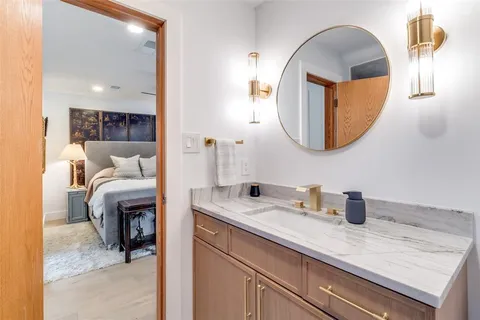 $899,000 | 947 Easton Place, Dallas, TX 75218