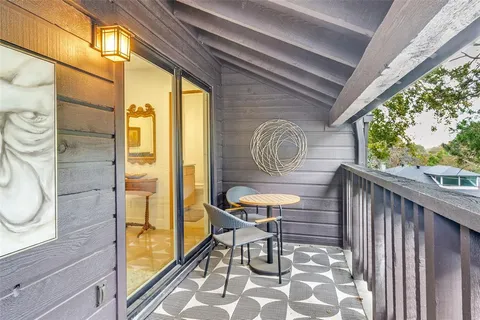 $899,000 | 947 Easton Place, Dallas, TX 75218