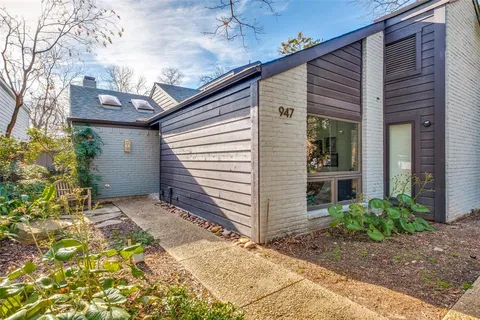 $899,000 | 947 Easton Place, Dallas, TX 75218