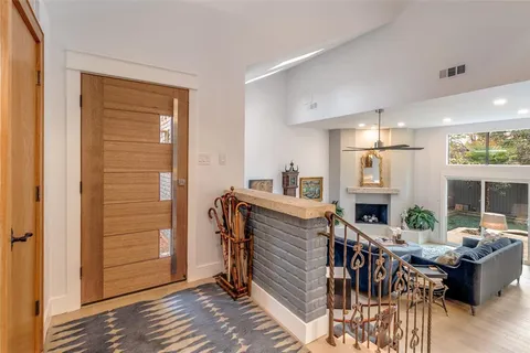 $899,000 | 947 Easton Place, Dallas, TX 75218