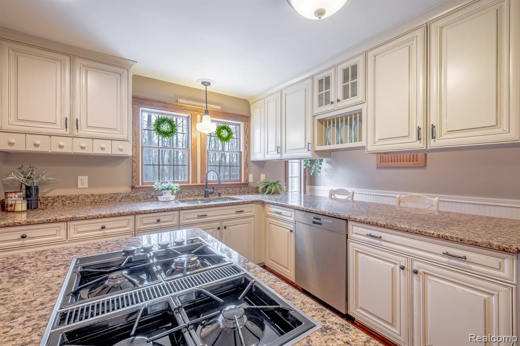 5570 Baldwin Road Oxford, MI 48371 - Photo 11 of 39