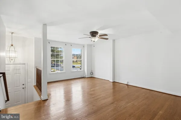 $2,300 | 106 Dunsford Court, Walkersville, MD 21793