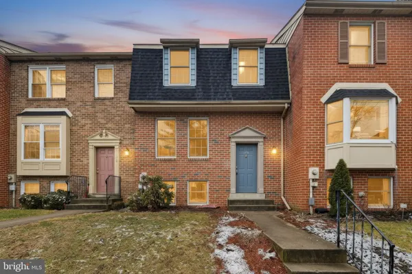 $2,300 | 106 Dunsford Court, Walkersville, MD 21793