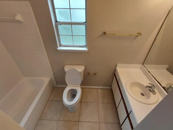 $1,995 | 1347 Lawndale Road, Tallahassee, FL 32317