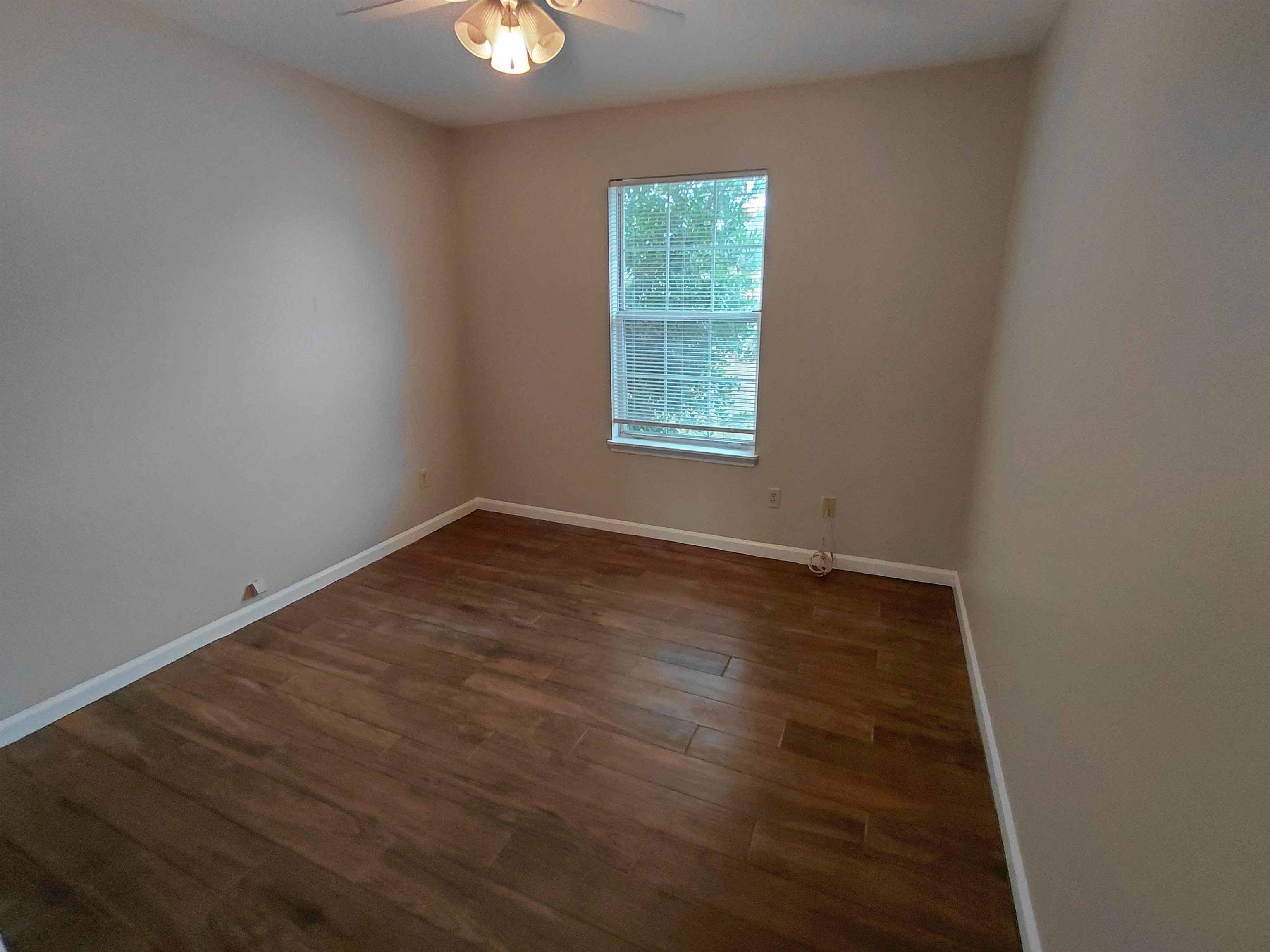 1347 Lawndale Road Tallahassee, FL 32317 - Photo 3 of 20