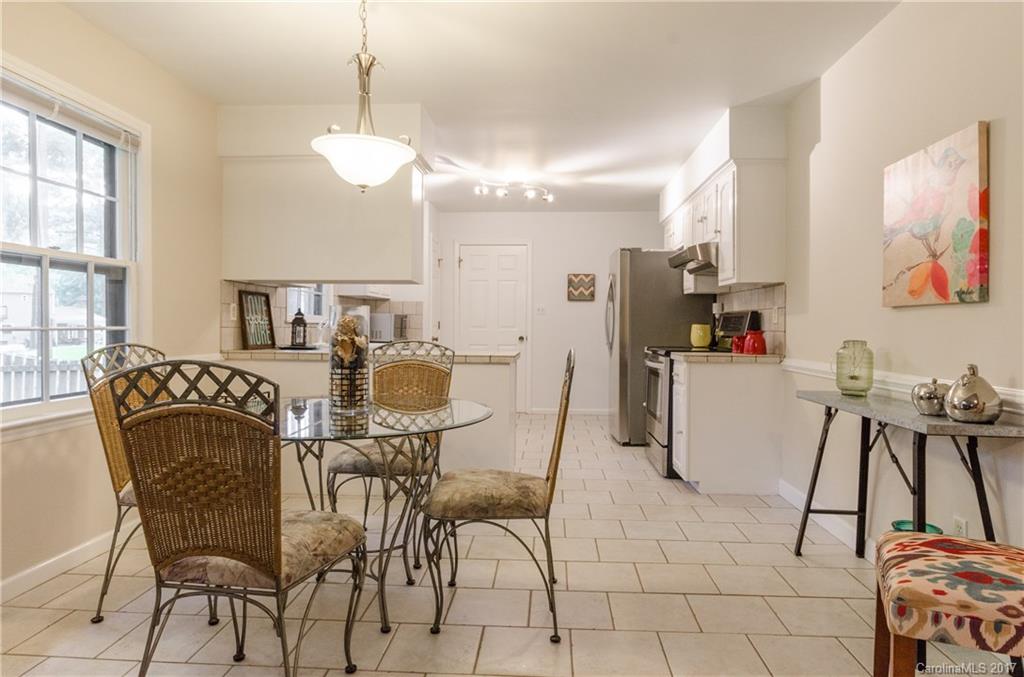8517 Castlekeep Road Charlotte, NC 28226 - Photo 11 of 24 Gallery Image 11