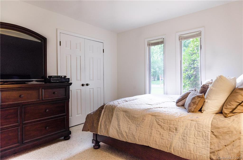 8517 Castlekeep Road Charlotte, NC 28226 - Photo 15 of 24 Gallery Image 15