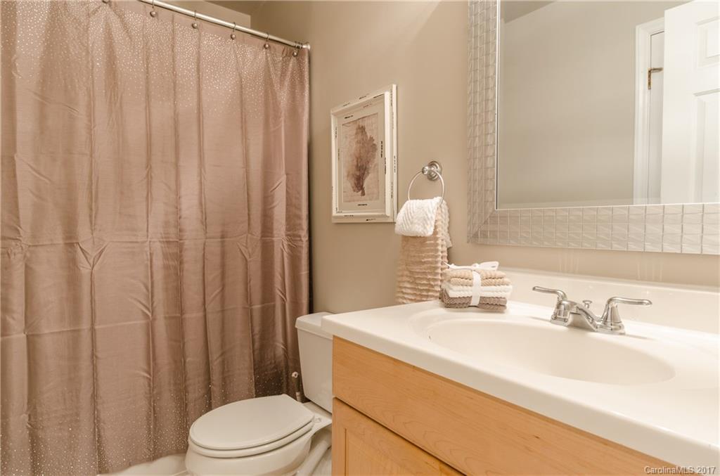 8517 Castlekeep Road Charlotte, NC 28226 - Photo 16 of 24 Gallery Image 16