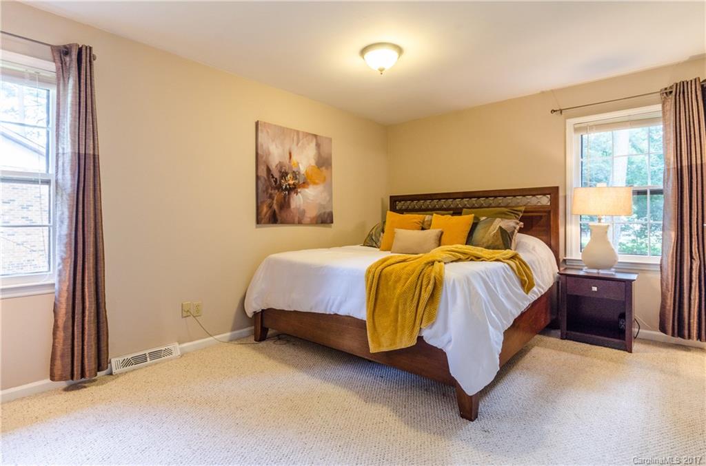 8517 Castlekeep Road Charlotte, NC 28226 - Photo 18 of 24 Gallery Image 18