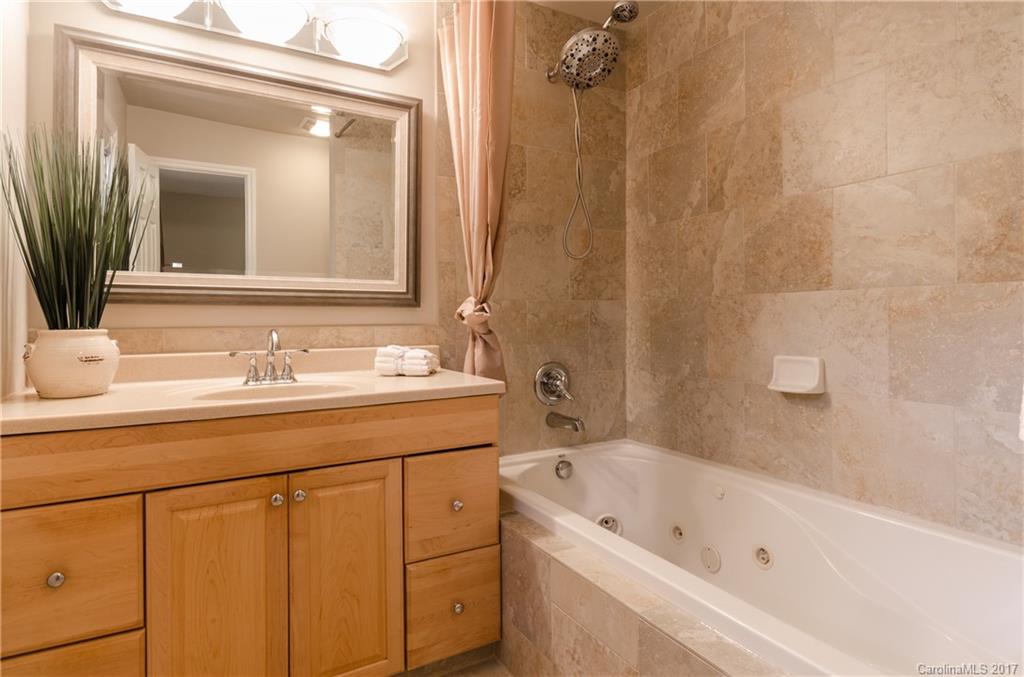 8517 Castlekeep Road Charlotte, NC 28226 - Photo 19 of 24 Gallery Image 19