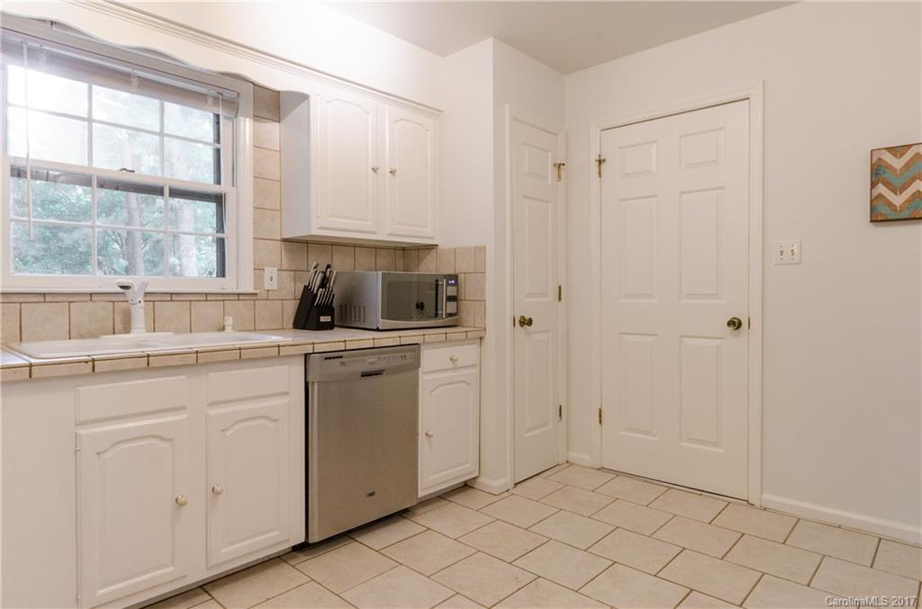 8517 Castlekeep Road Charlotte, NC 28226 - Photo 9 of 24 Gallery Image 9