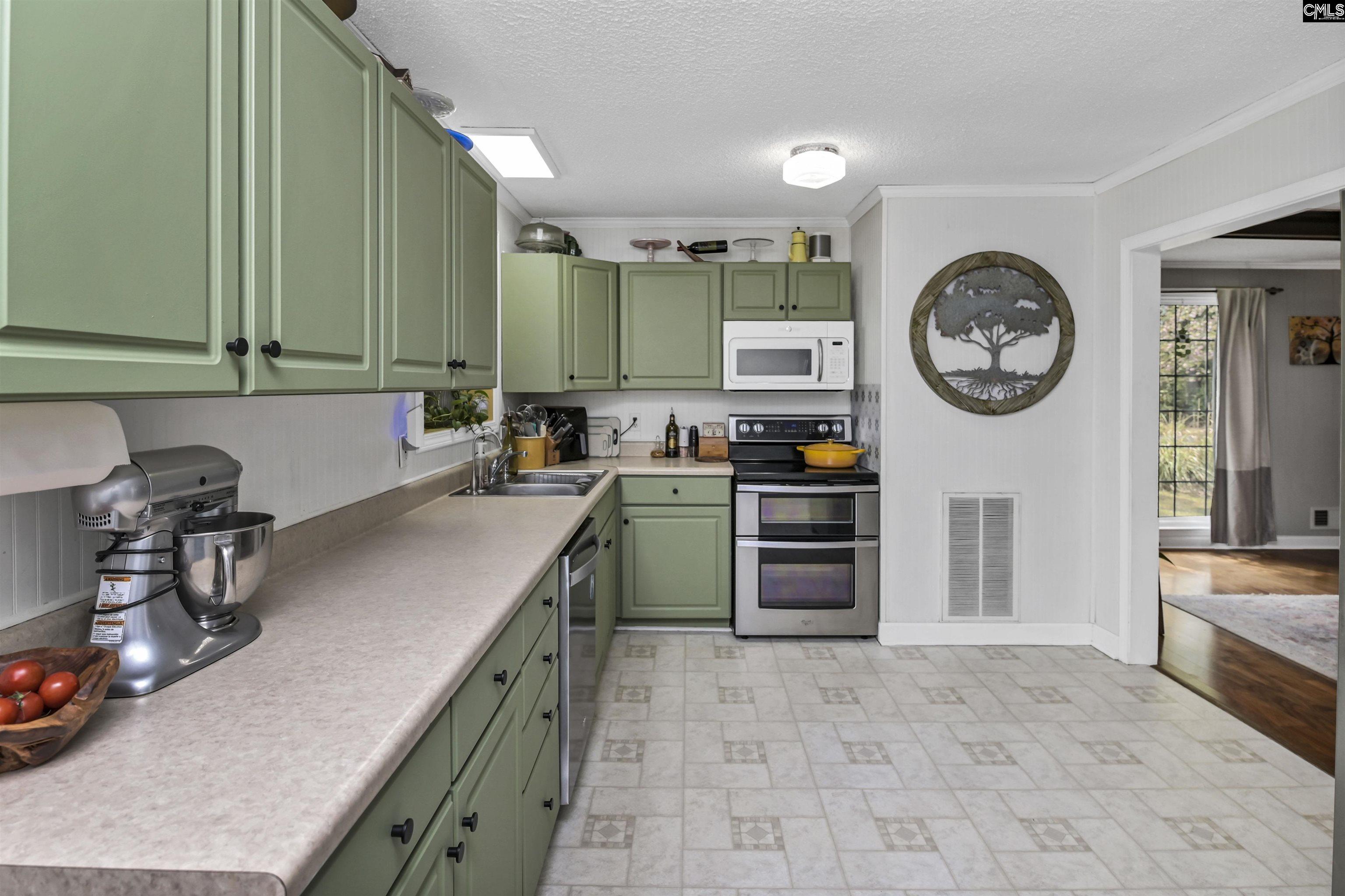 2305 Johnson Marina Road Chapin, SC 29036 - Photo 10 of 38