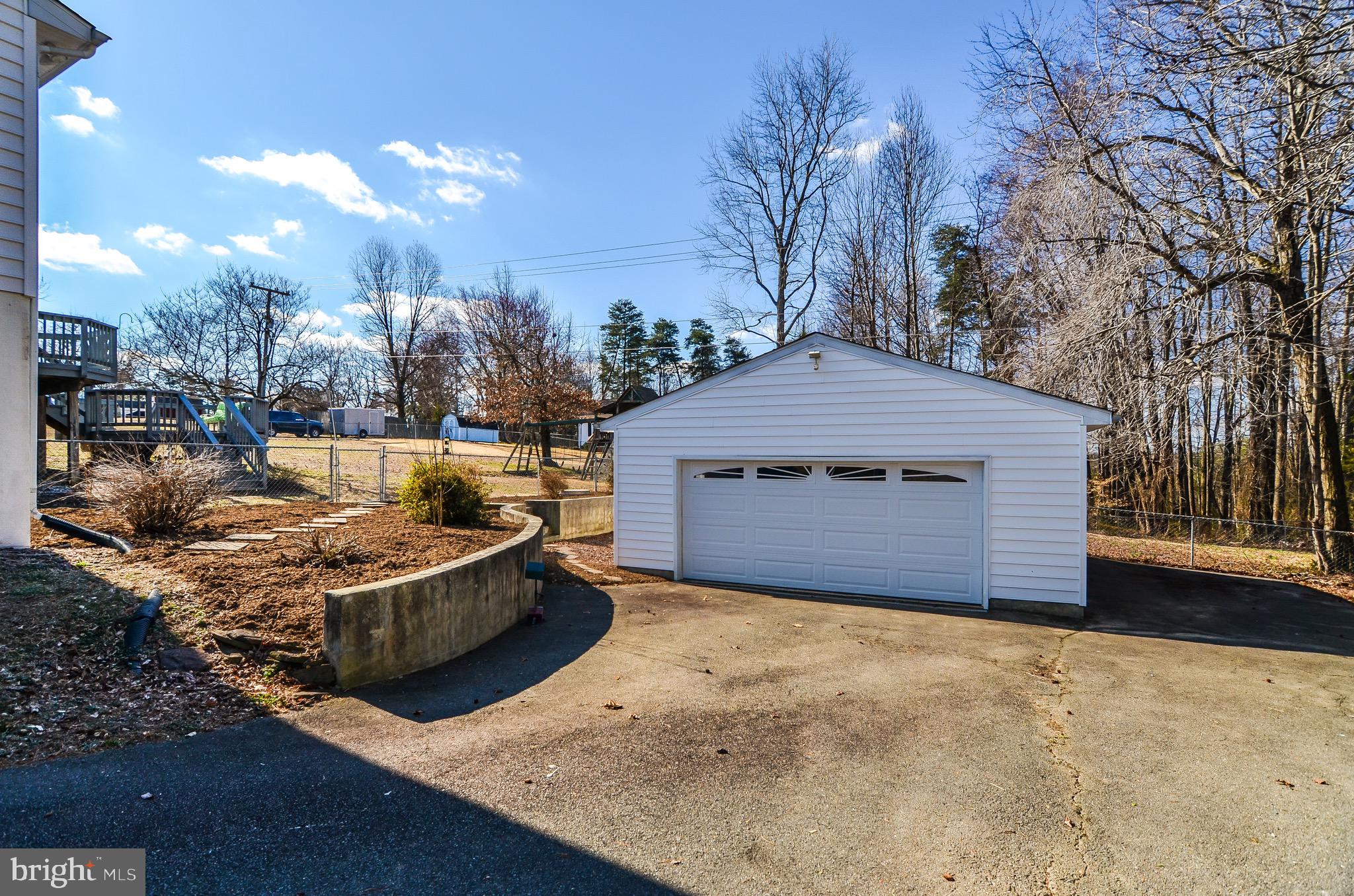 948 Ramoth Church Road Fredericksburg, VA 22406 - Photo 5 of 61 Detached Garage